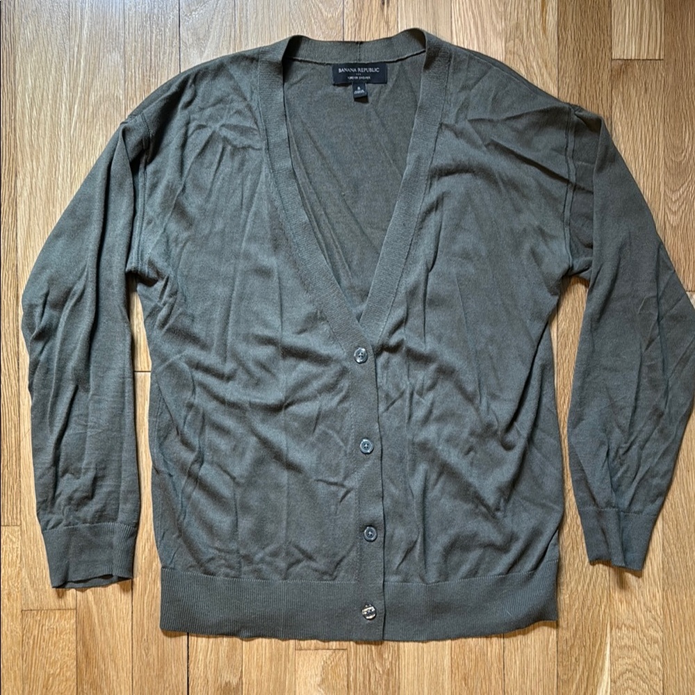 Banana Republic Green Cardigan Sweater V-Neck Knit